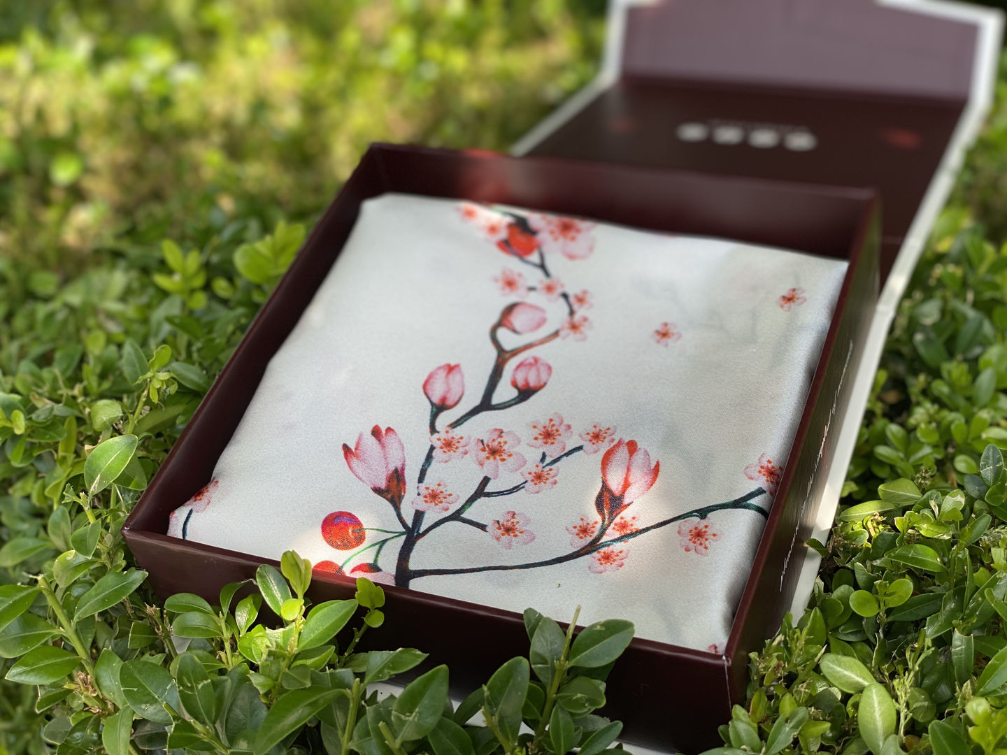Customer photo review of Cherry Blossom Pure Silk Pillowcase