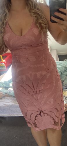 Customer photo review of Khaleesi Lace Midi Dress - Dusty Pink