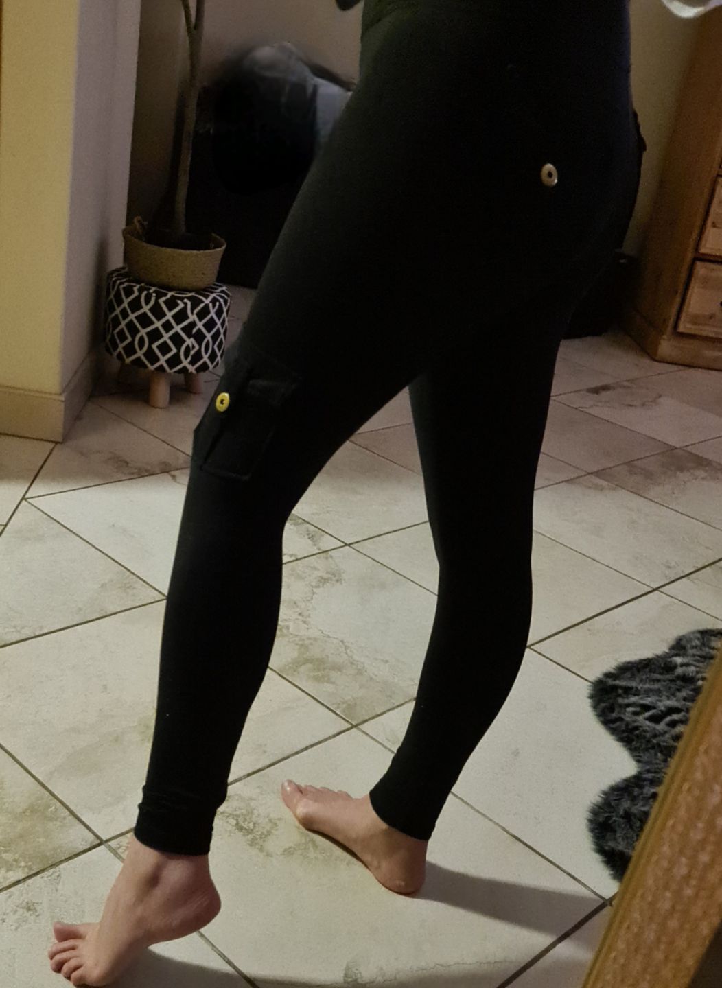 Customer photo review of GNT Cargo Leggings - Black
