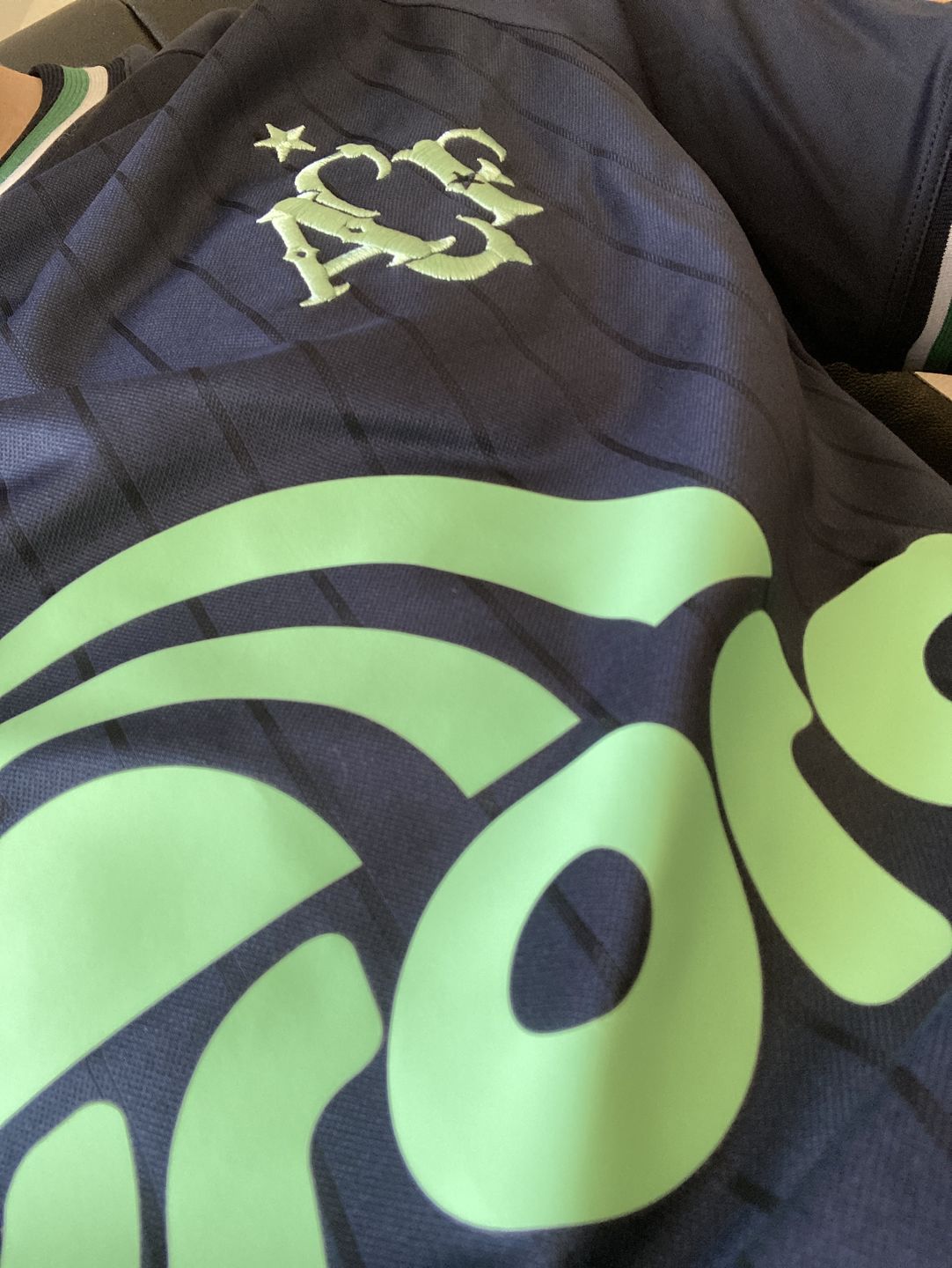 Customer photo review of MODERN Mystery Shirt
