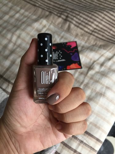 Customer photo review of Esmalte de Uñas Olé! Nude Satinado, 13 ml