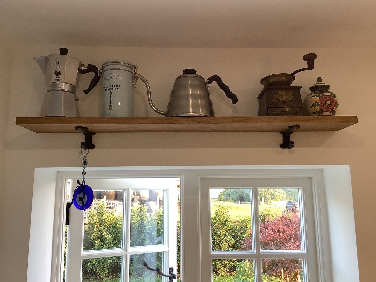 Customer photo review of 4 Inch Chiltern Cast Iron Shelf Bracket