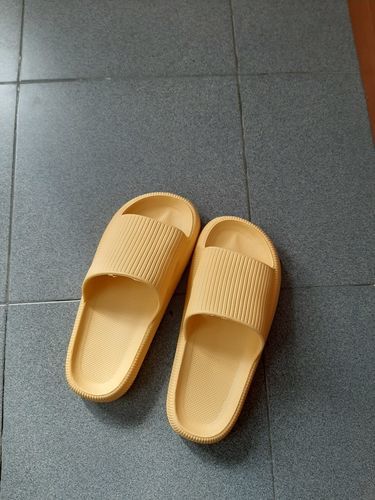 Customer photo review of ComfiiSlipper™ Air Slides