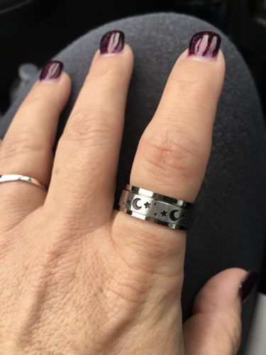 Customer photo review of Vespani Spinning Anxiety Ring