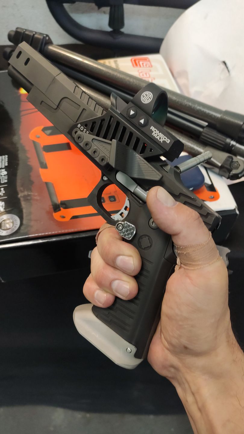Customer photo review of 1911/2011 Multi Red Dot Scope Mount