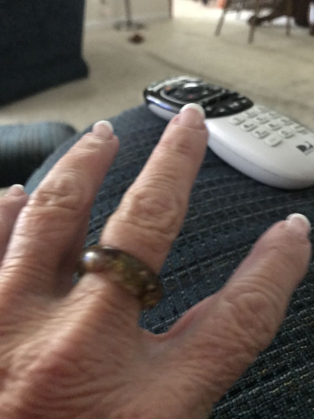 Customer photo review of Red Rose Moss Ring with Cremation Ash and Gold Flakes