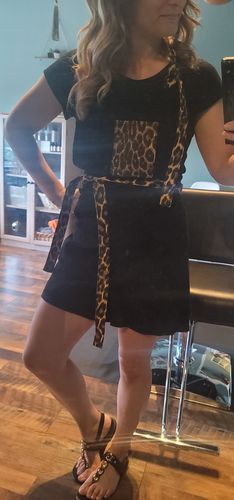 Customer photo review of Leopard Two Tone Apron