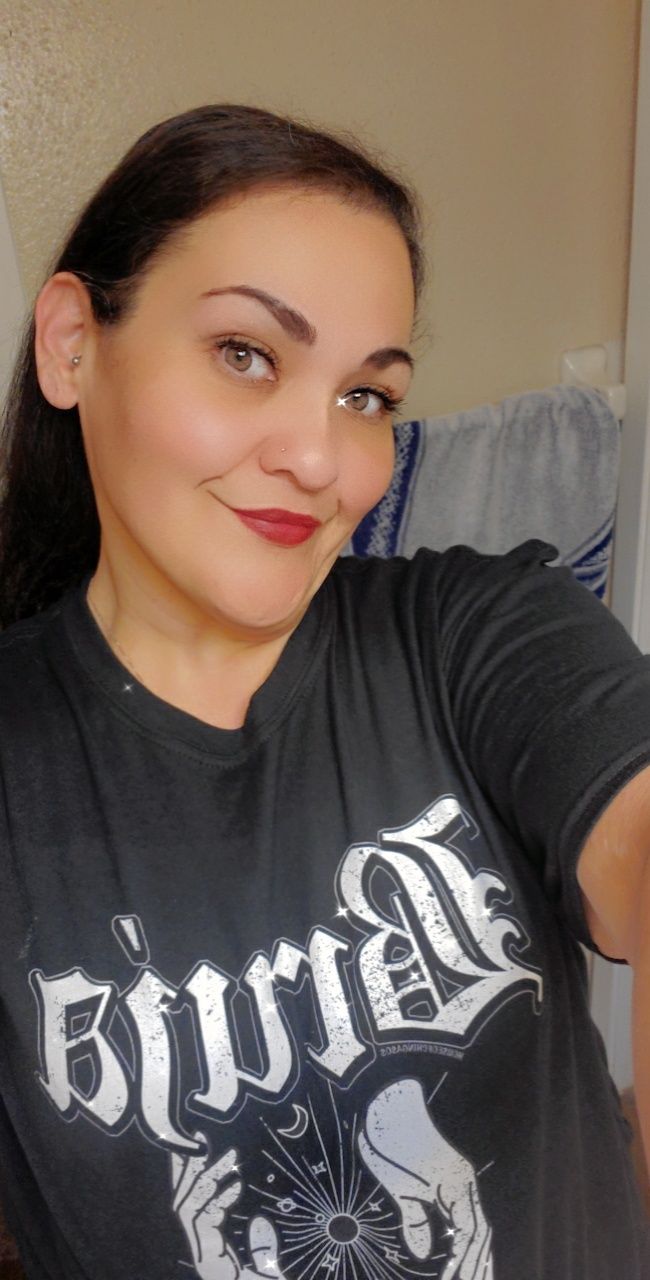 Customer photo review of Bruja Vintage Chingona T-Shirt