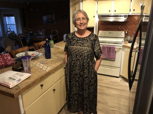Customer photo review of Women O-neck Floral Leaf Casual Retro Maxi Dress
