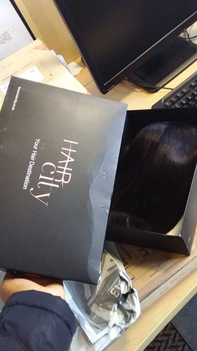 Customer photo review of Brazilian Beginner Lace Wig Middle Part Straight