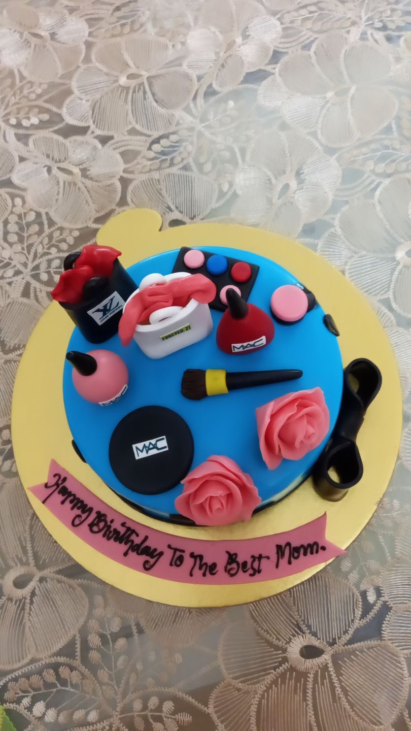 Customer photo review of Mini Fashion Cake