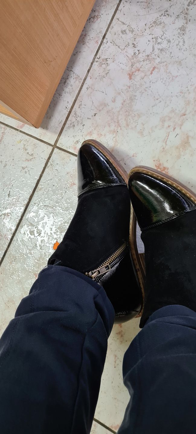 Customer photo review of ZAPATO NEGRO C7338