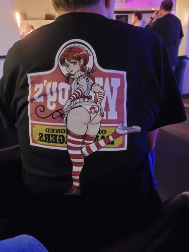 Customer photo review of Wendy Heavy Tee 5.3oz (BACK PRINT)