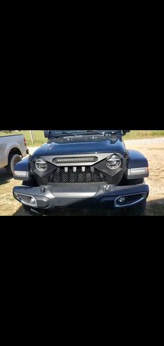 Customer photo review of Demon Grille w/ LED Off-Road Lights for 18-21 Jeep Wrangler JL & Gladiator JT