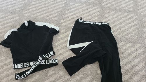 Customer photo review of WiBargain Women's Clothing Wholesale Box