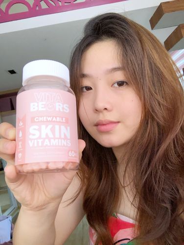 Customer photo review of Skin Vitamin Gummies