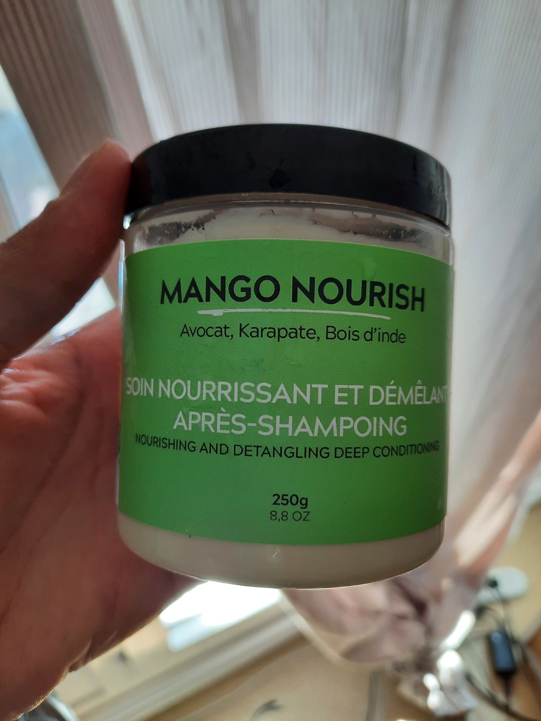 Customer photo review of Soin nourrissant et démêlant après-shampoing - NOURISH