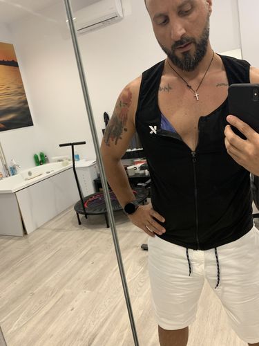 Customer photo review of Men's Zipper Heat Trapping Sweat Vest