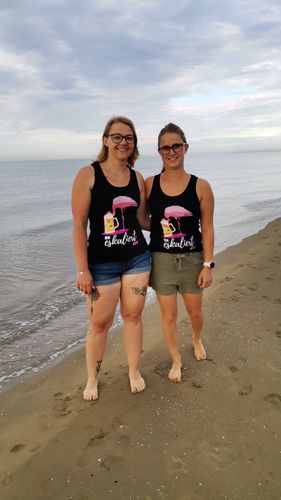 Customer photo review of Es Eskaliert Eh - Flamingo  - Frauen Tanktop