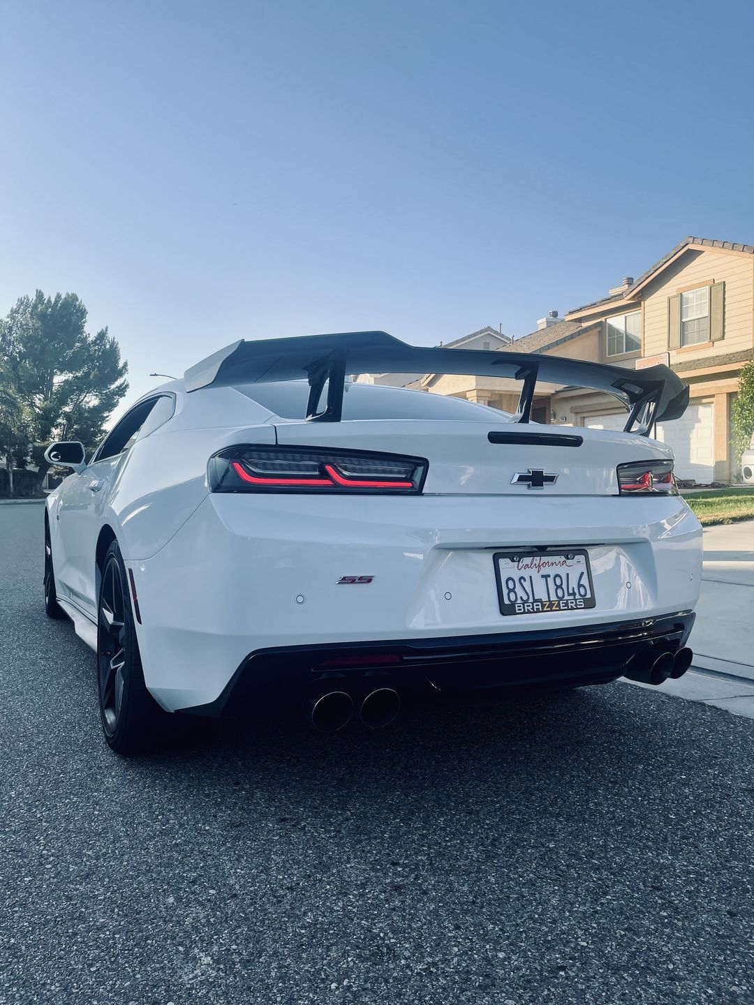 Customer photo review of 2016-2020 Chevy Camaro ZL1 1LE Full Carbon Fiber 1pc Rear Spoiler
