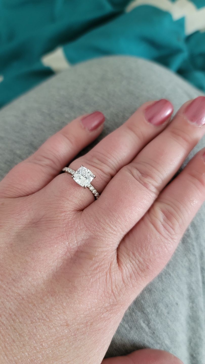 Customer photo review of Louily 2~2.5 Carat Cushion Cut White Sapphire Women's Engagement Ring