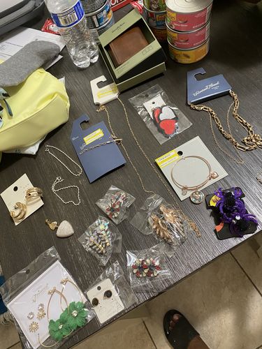 Customer photo review of Women's Jewelry and Accessories Box Limited Edition