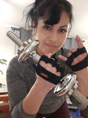 Customer photo review of Guantes Pesas GRAB Black Velvet