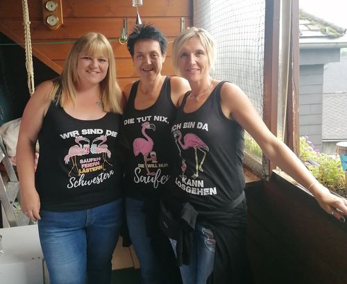 Customer photo review of Die tut nix, die will nur Saufen.  - Damen Premium Organic Tanktop ST/ST