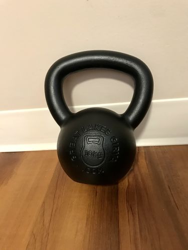 Customer photo review of 10kg / 22lbs E-coated Cast Iron Kettlebell