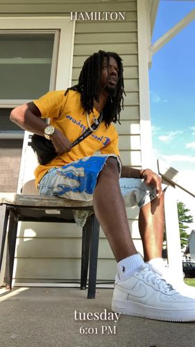 Customer photo review of Motto Flame Denim Shorts (White)