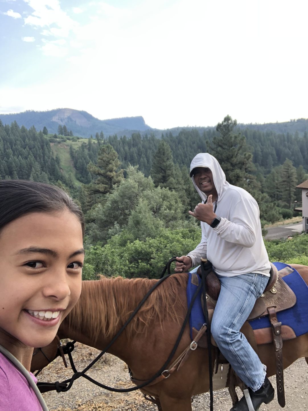 Customer photo review of MEN'S RIVER RUN HOODIE