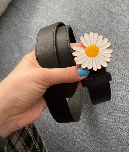 Customer photo review of Daisy Buckle Belt