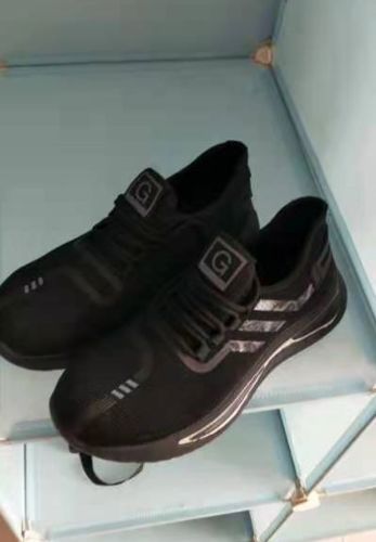 Customer photo review of FansGemacht ESD Atmungsaktive Anti-Smash- und Anti-Stich-Sicherheitsschuhe