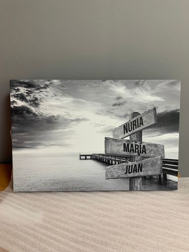 Customer photo review of VeArt™ - Lienzo Muelle de Madera con Nombres Personalizados