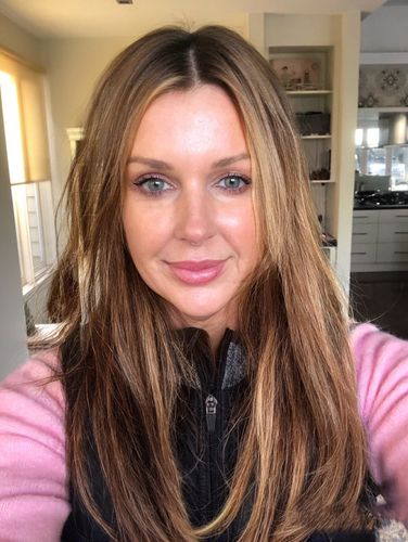 Customer photo review of Balayage Highlights Tape in Hair Extensions 100% Remy Human Hair (#4/27/4)