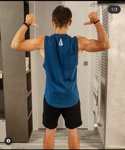 Customer photo review of Sports Vest - Blu Acceso