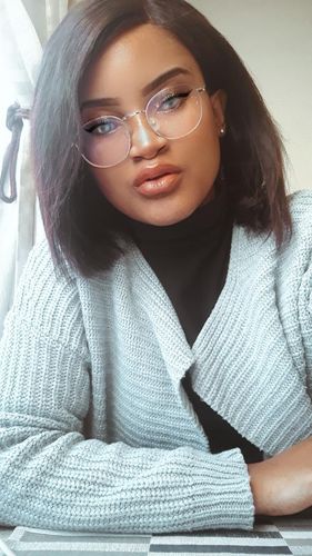 Customer photo review of Brazilian BLUSH 10A Bob Wig 10" - HC2