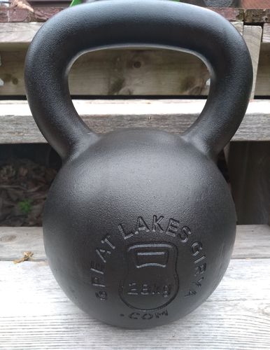 Customer photo review of 28kg / 62lbs E-coated Cast Iron Kettlebell