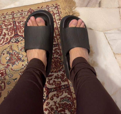 Customer photo review of ComfiiSlipper™ Air Slides