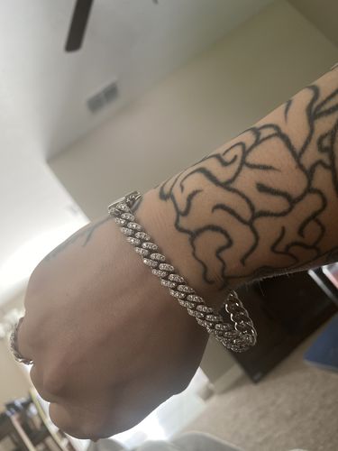 Customer photo review of VVS1 Moissanite Cuban Chains or Bracelets