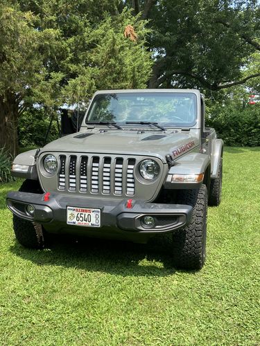 Customer photo review of USA Flag Mesh Grille Insert - Gray for 18-21 Jeep Wrangler JL & Gladiator JT