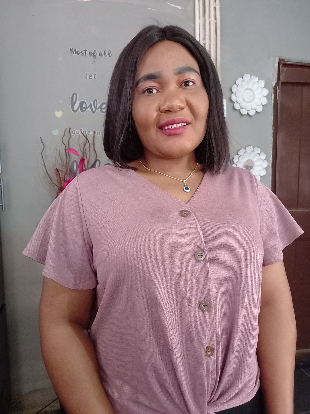 Customer photo review of Brazilian Beginner Wig Kim K