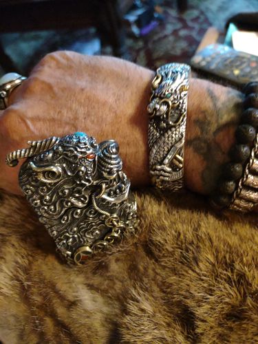 Customer photo review of Roaring Dragon Silver Lighter