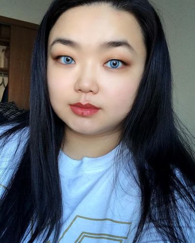 Customer photo review of Icoloured® Pony Blue Astigmatism Colored Contact Lenses