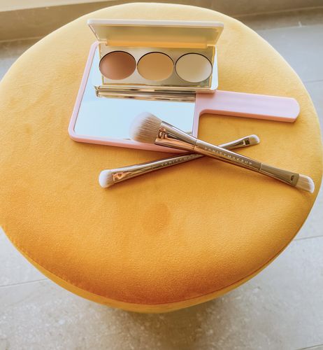 Customer photo review of Face and Nose Sculpting Brush & Contour Palette Bundle