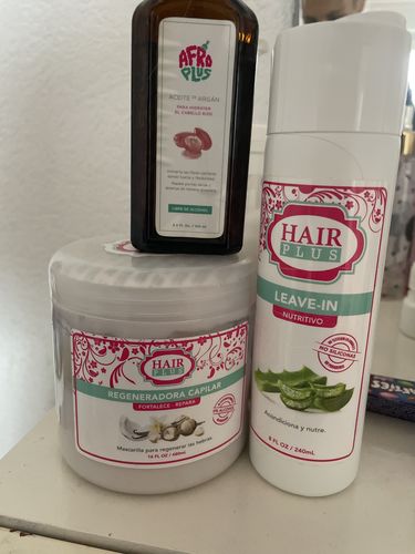 Customer photo review of Mascarilla regeneradora capilar