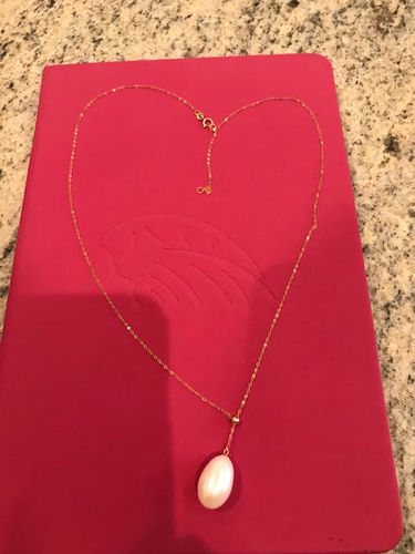 Customer photo review of Blakely teardrop pearl necklace