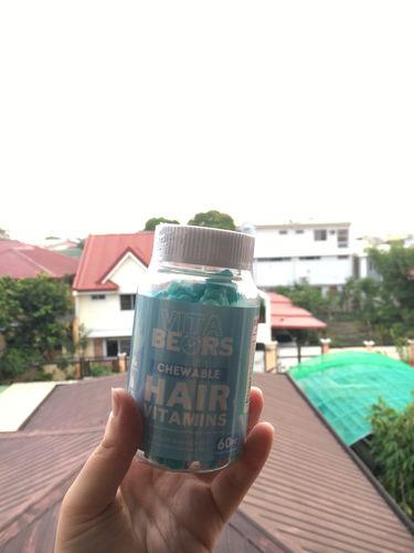 Customer photo review of Hair Vitamin Gummies
