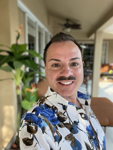 Customer photo review of Men's Casual Holiday Cotton Short Sleeve Shirt