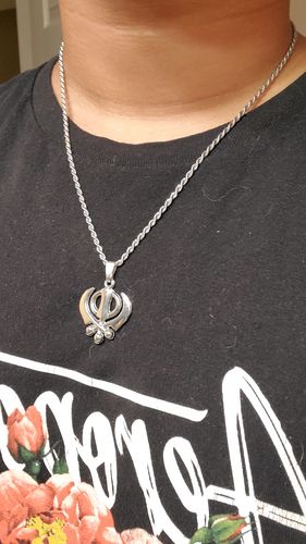 Customer photo review of 3mm Stainless Steel Thin Twisted Rope Chain Necklace